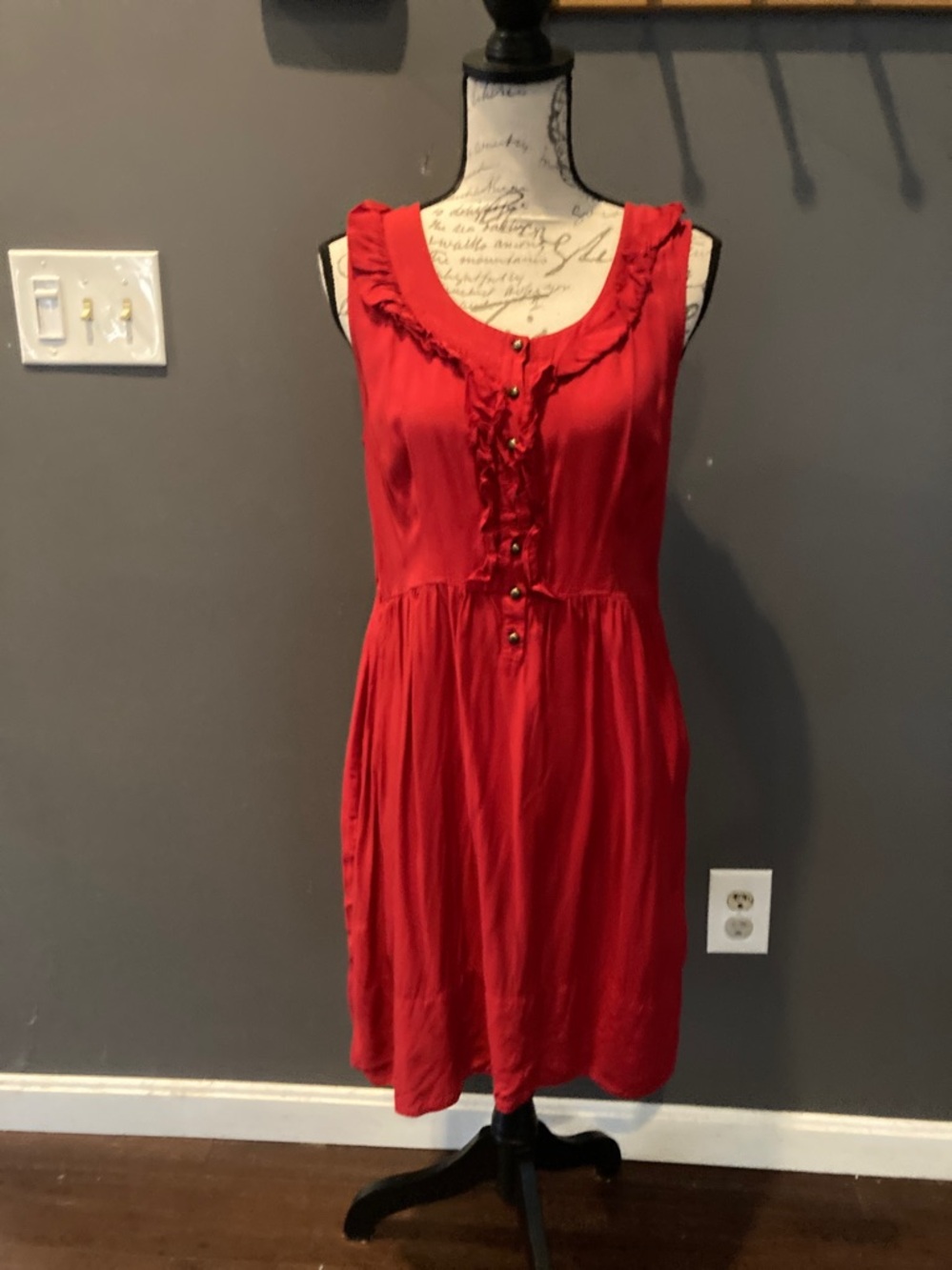 Anthropologie Maeve size medium red pretty dress great condition